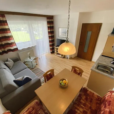 בית הארחה Haus Schoenblick 3*