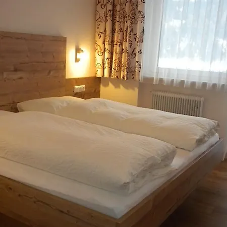 Haus Schoenblick Guest house *